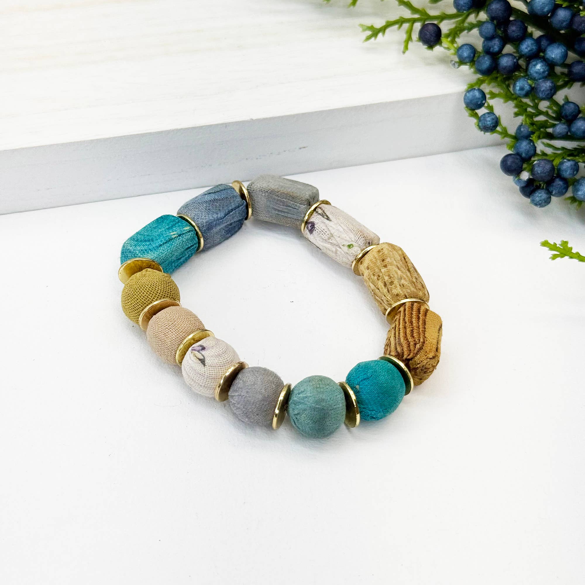 Aasha Monochrome Kantha Handcrafted Square Bead Bracelet