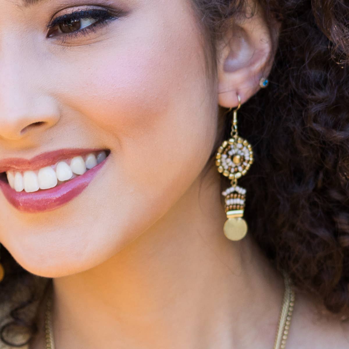 Sachi Coffee & Cream Collection Earrings - Bead & Gold Discs