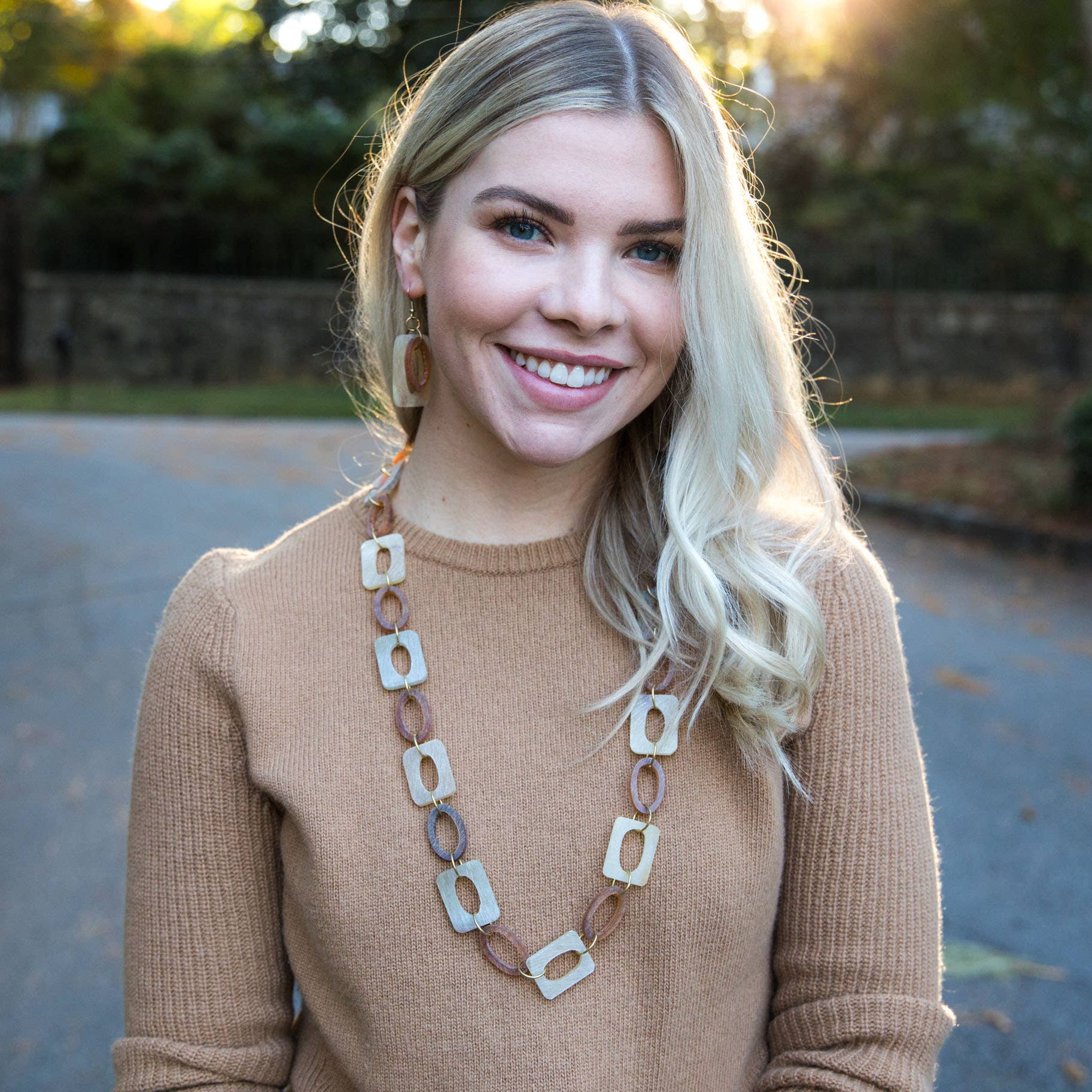 Omala 8 Assorted Necklaces Without Display