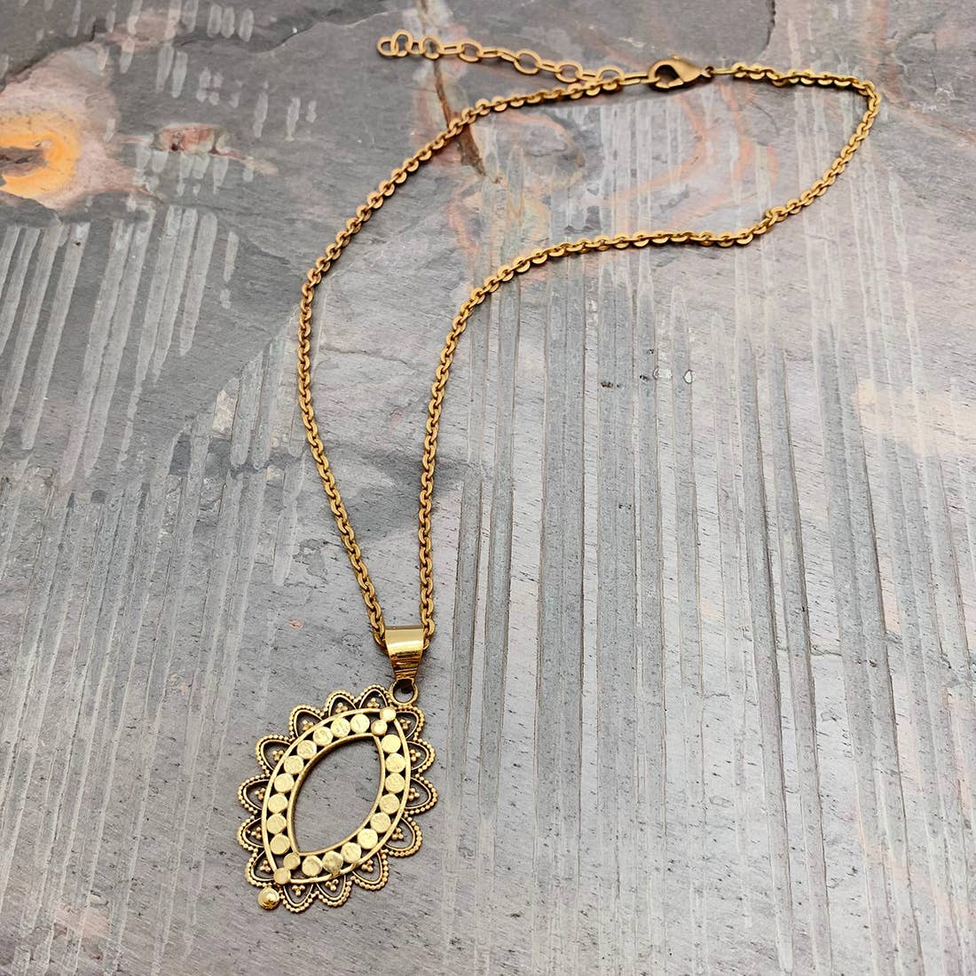 Tanvi Collection Necklace - Gold Scalloped Marquise