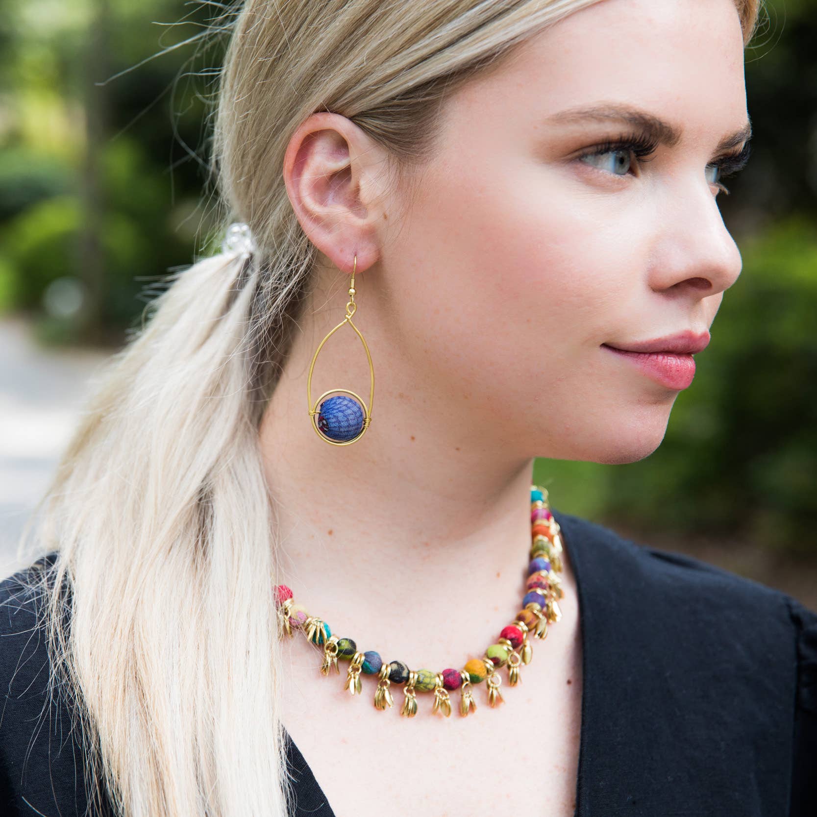 Aasha Kantha Handmade Fringe Short Necklace