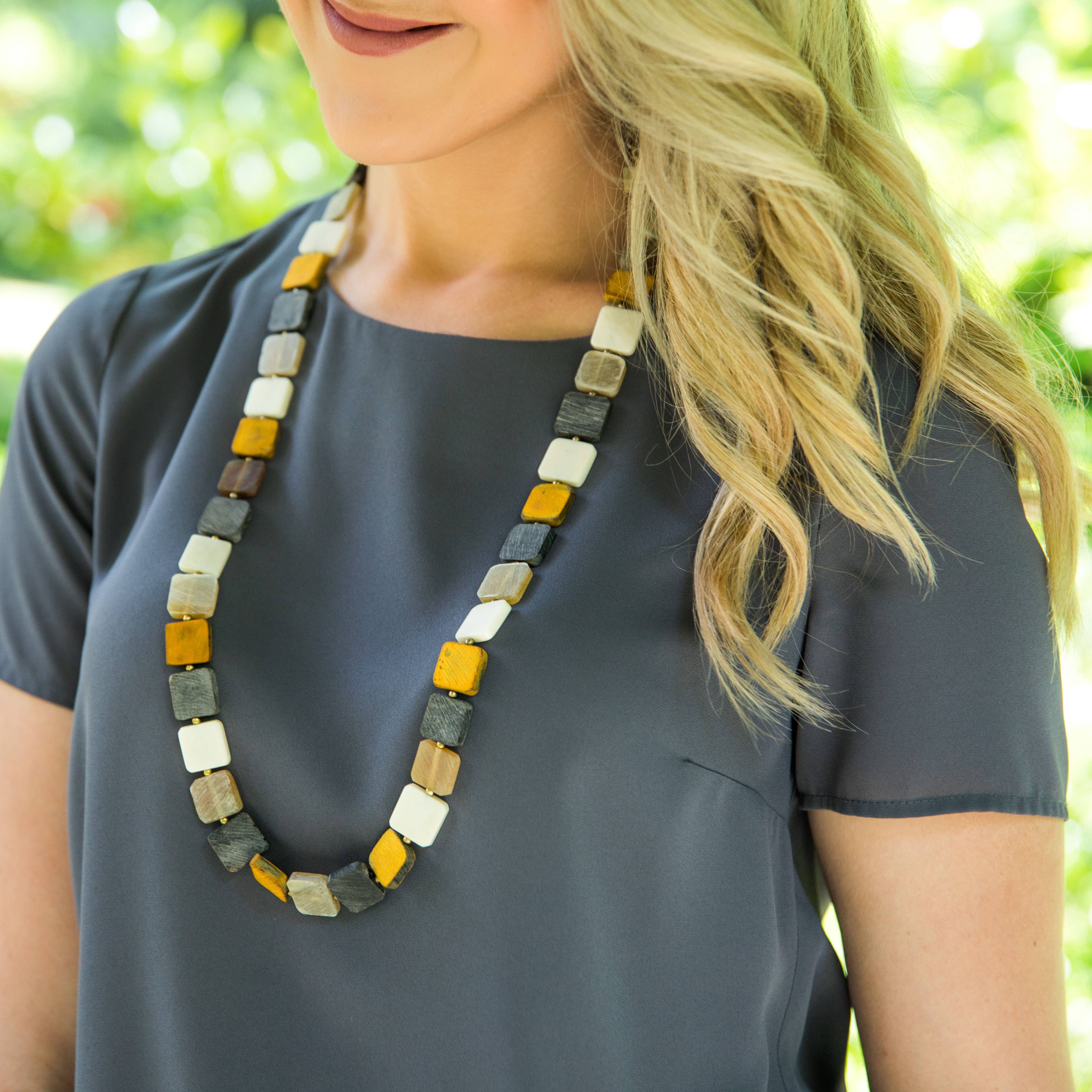 Omala 8 Assorted Necklaces Without Display