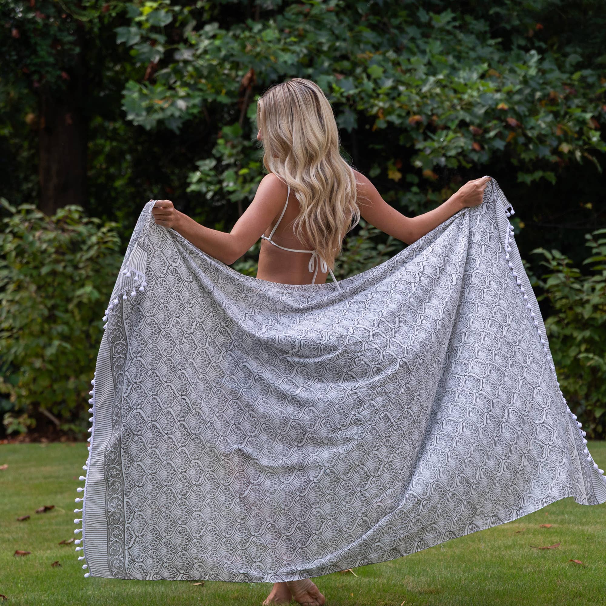 Handcrafted Cotton Sarong - Grey Scallop Print