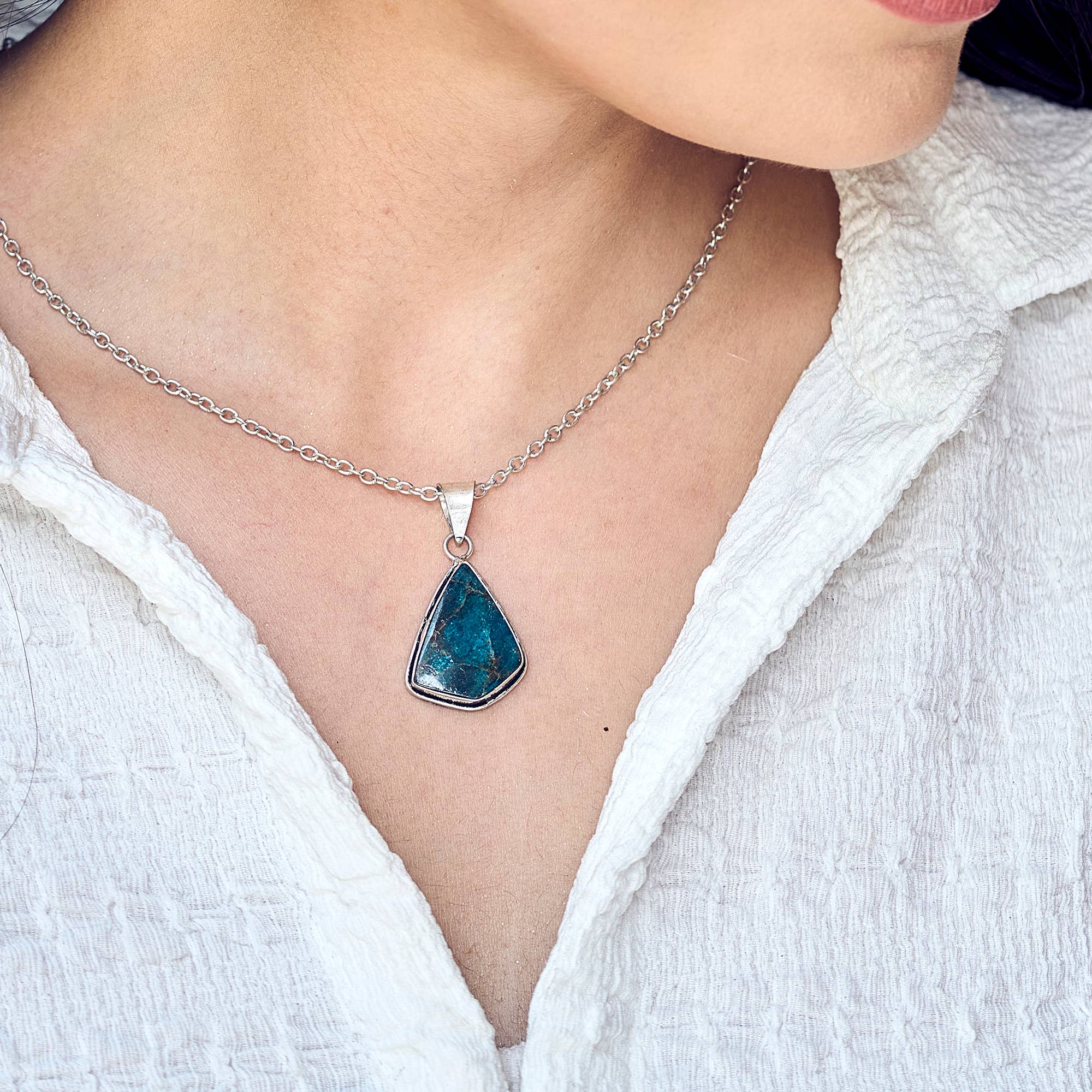 Handcrafted Semiprecious Stone Necklace - Apatite