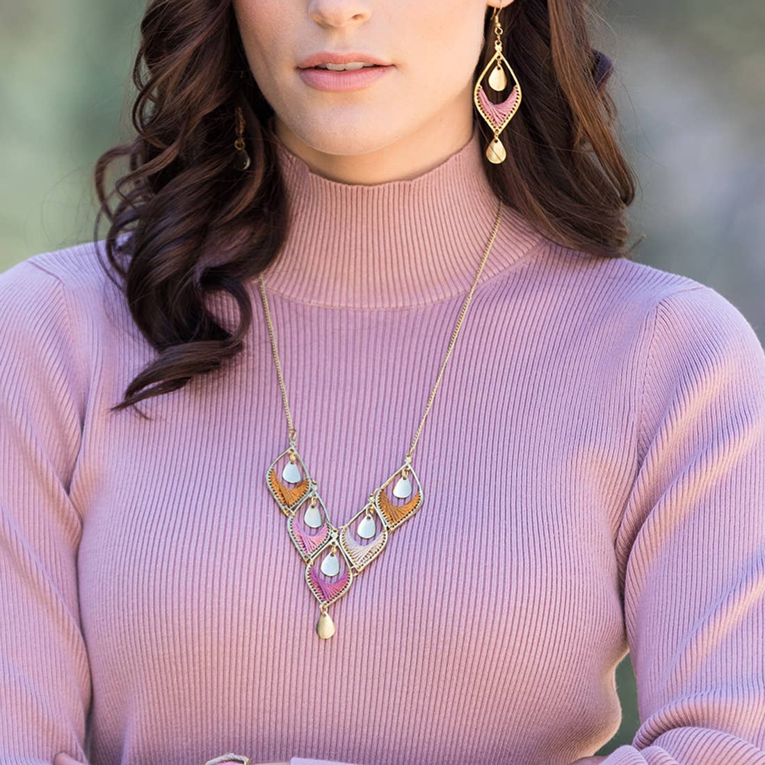 Sachi Desert Arches Collection Necklace - Multicolor V Shape