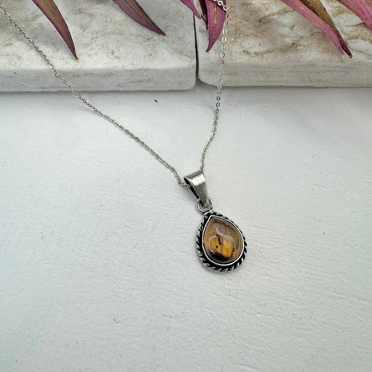 Handcrafted Semiprecious Small Stone Necklace - Tigereye