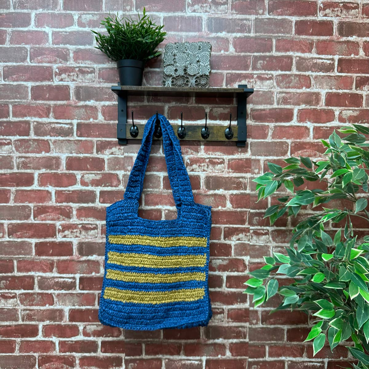 Kauai Bag - Navy Box Bag with Natural Stripes