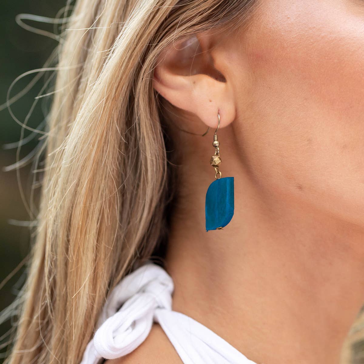 Omala Wildberry Collection Earrings - Blue Bead