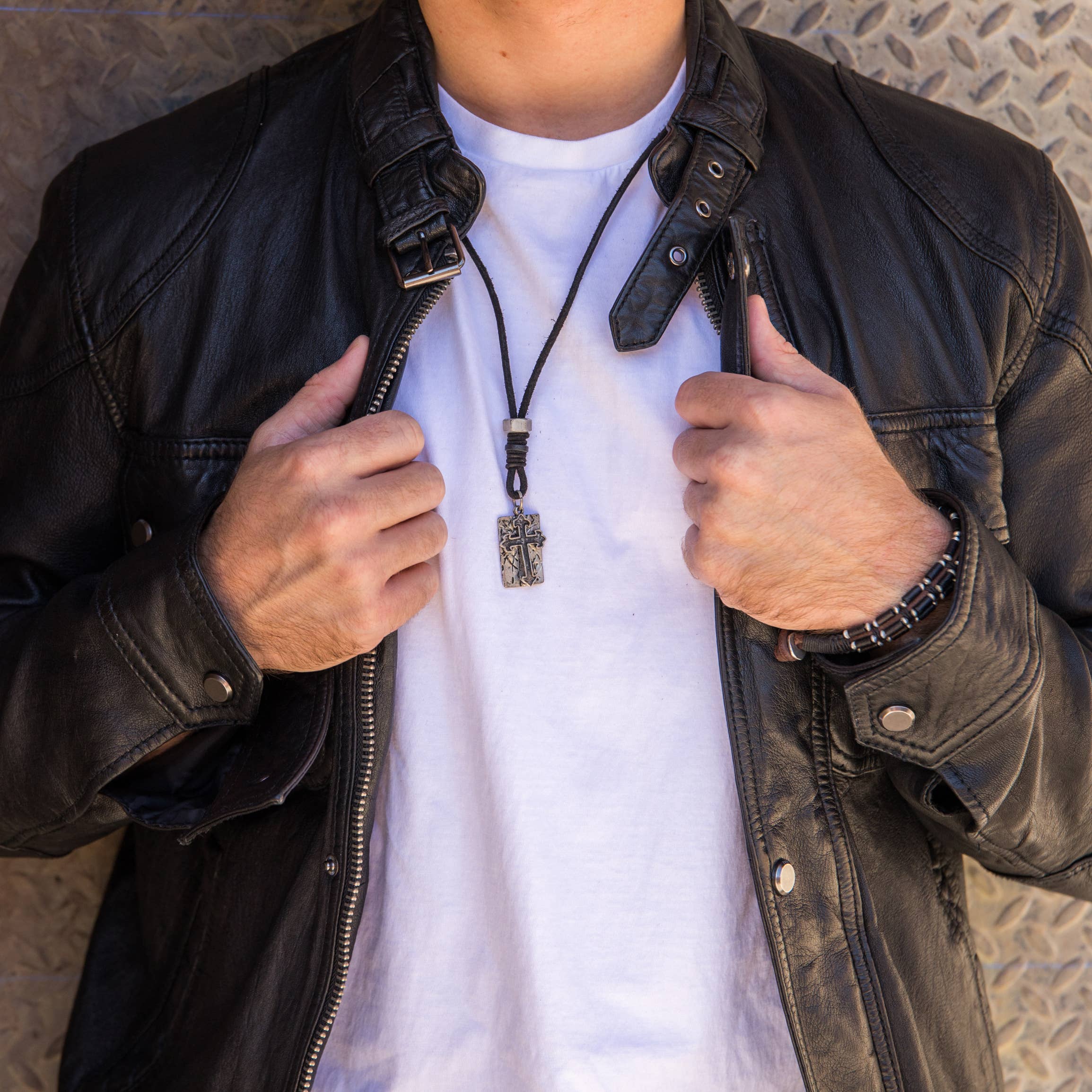 Aadi Men's Collection 16 Assorted Necklaces with Display