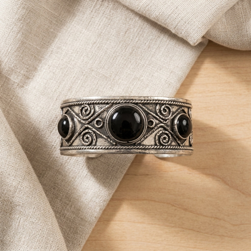 Handcrafted Kashi Antique SilverCuff with 3 Black Onyx stones