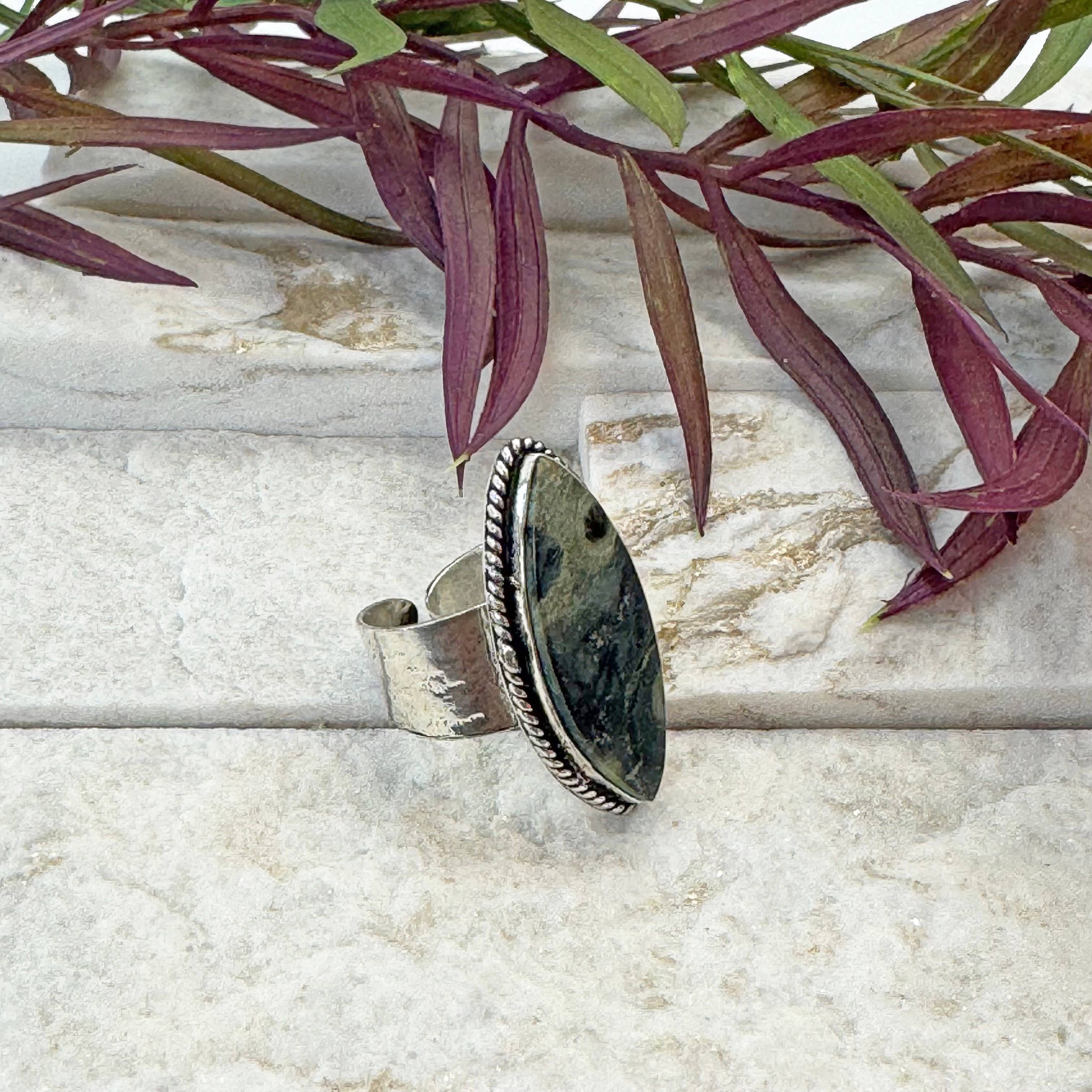 Kashi Rind Kashi Semiprecious Large Stone Ring - Ruby Zoisite – Anju - Wholesale