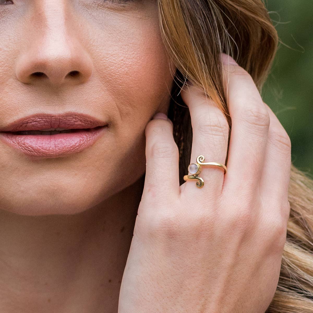 Tanvi Collection Ring Prepack - 12 Gold Rings and Display