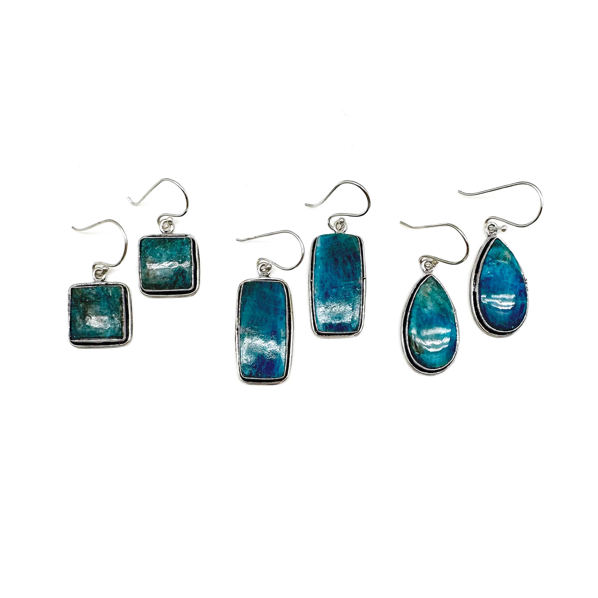 Handcrafted Kashi Semiprecious Stone Earrings - Apatite