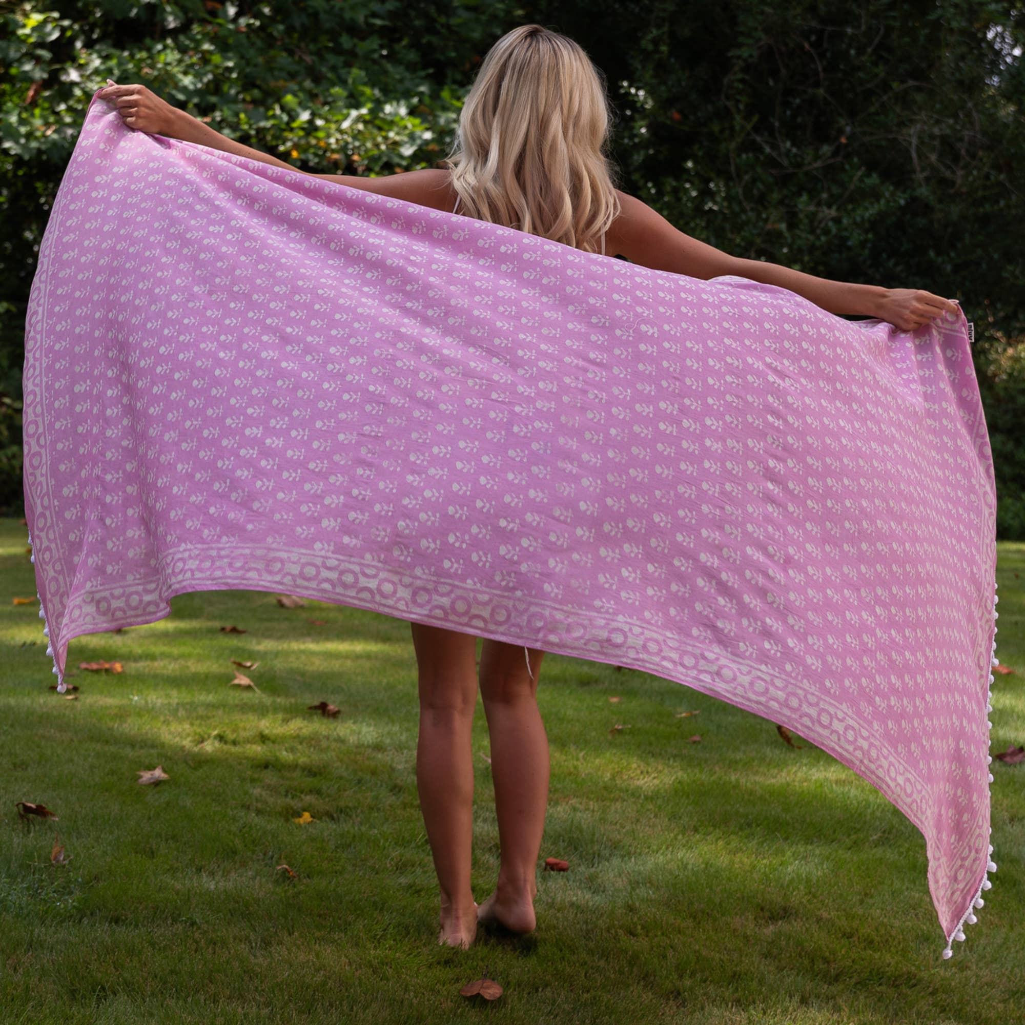 Handcrafted Cotton Sarong - Pink Floral Sprig