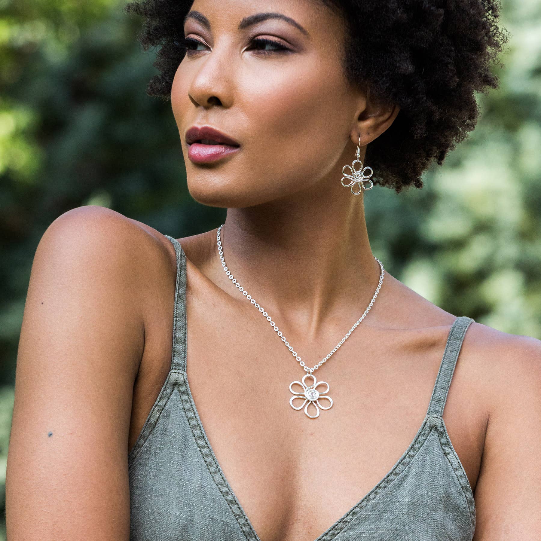 New Smaller Size Silver Necklaces Prepack
