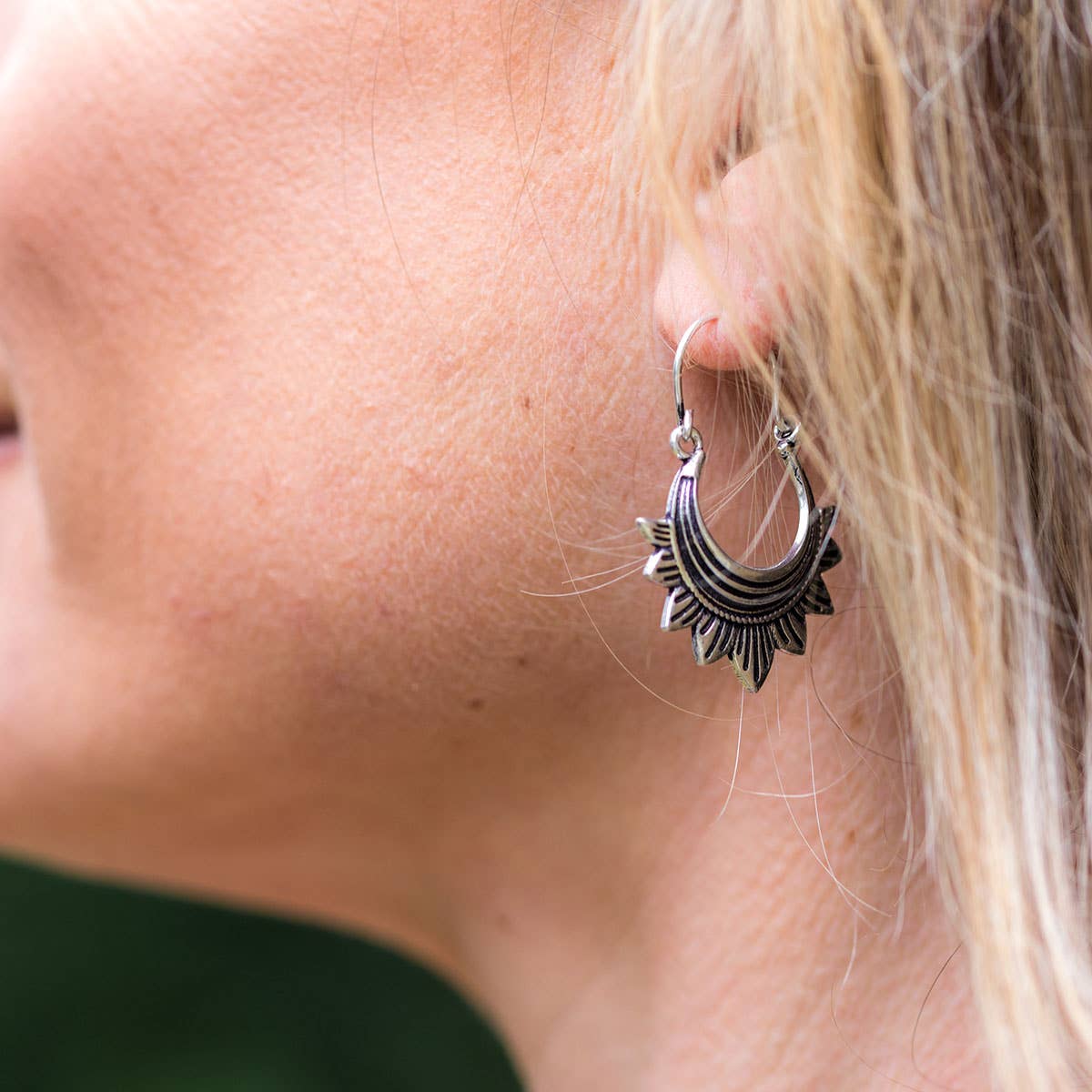 Tanvi Collection Earrings - Silver Striped Rays and Curve