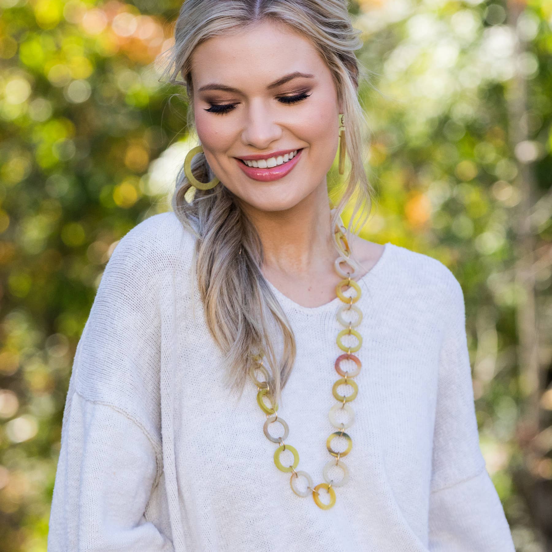 Omala 8 Assorted Necklaces Without Display