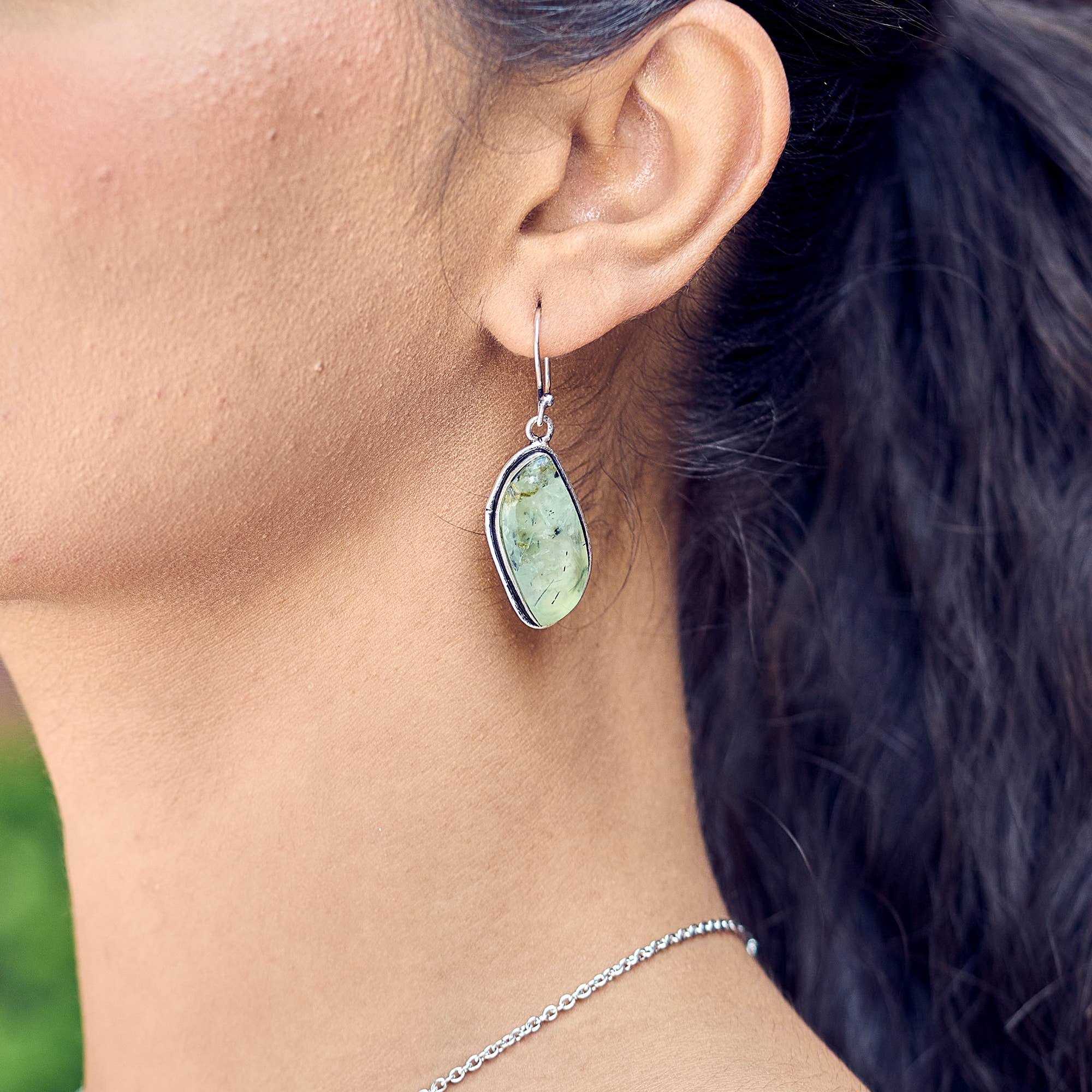 Handcrafted Kashi Semiprecious Stone Earrings - Prehnite