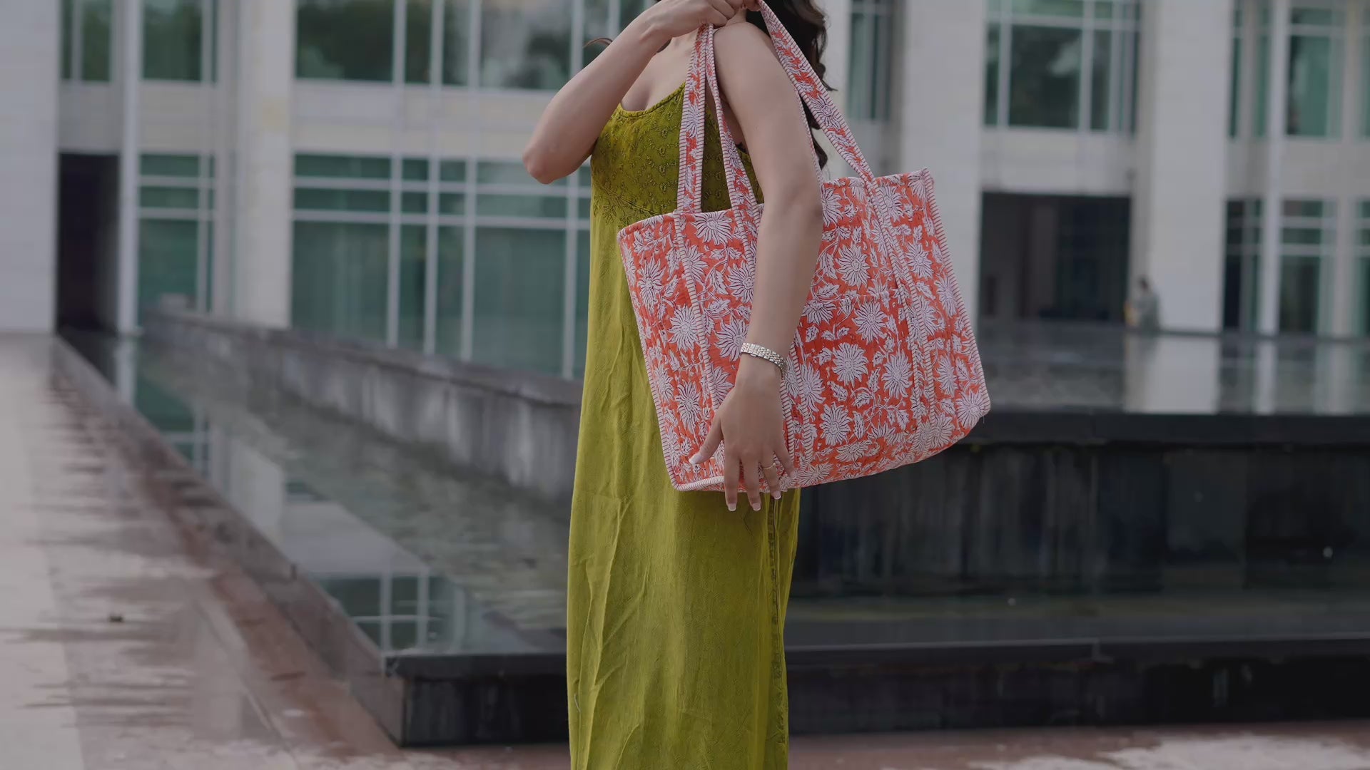 Load video: Hand Creafted Orange Charm Quilted Block-Printed Tote