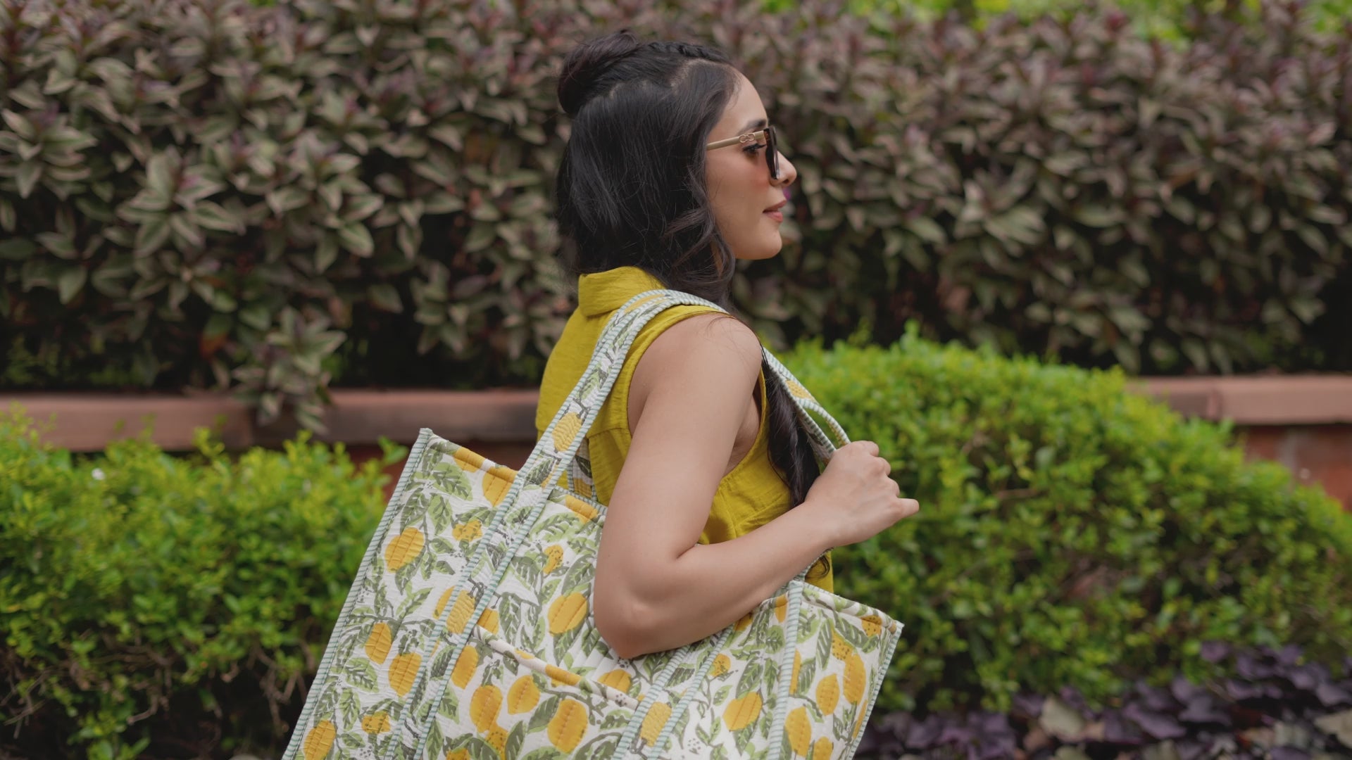 Load video: Hand Creafted Lemon Groves Quilted Block-Printed Tote