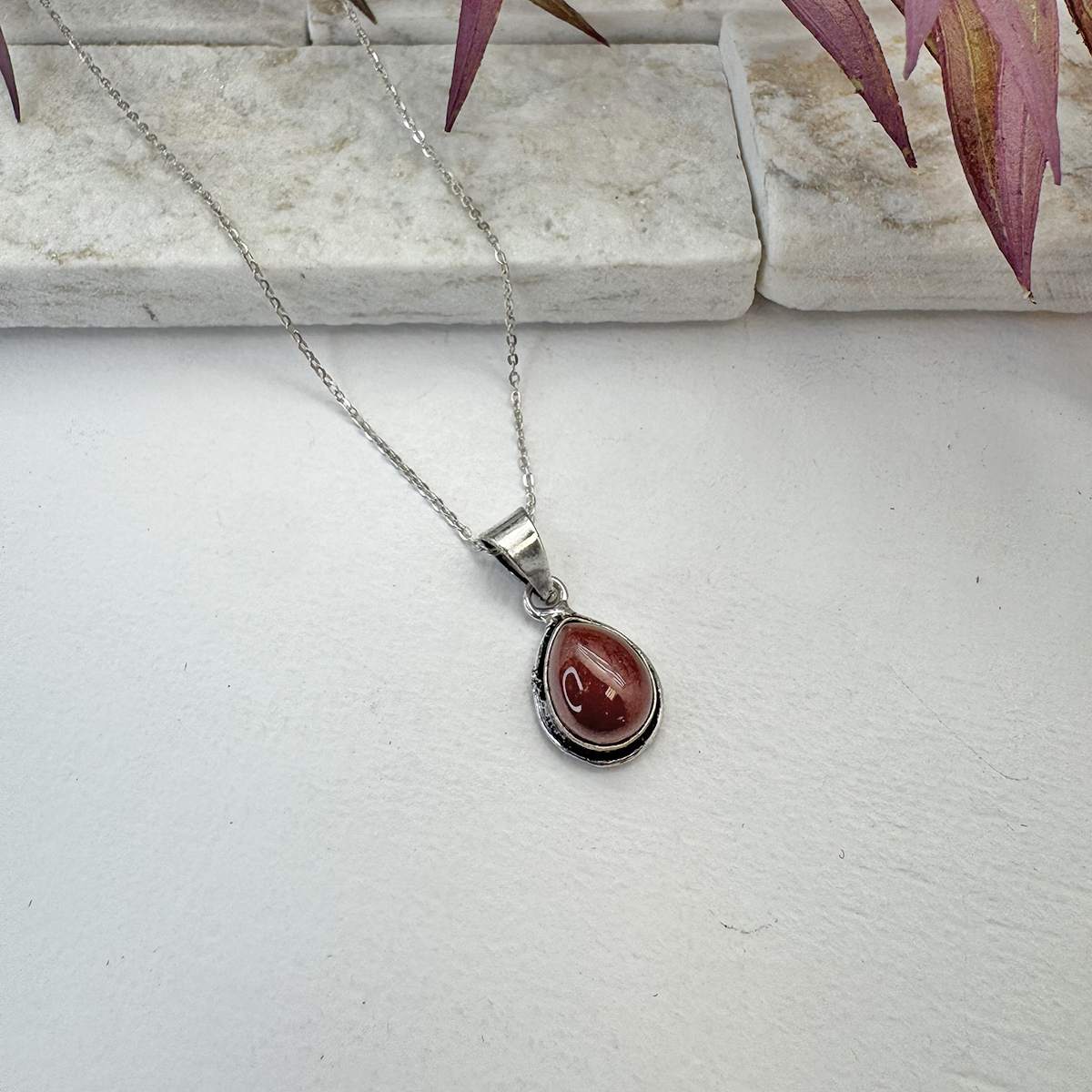 Kashi Semiprecious Small Stone Necklace - Garnet