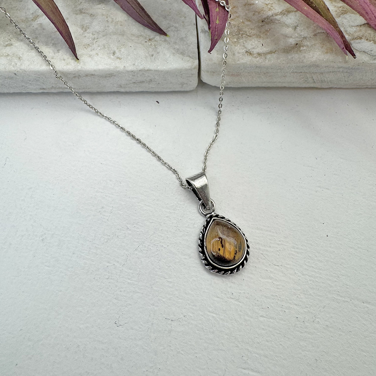 Kashi Semiprecious Small Stone Necklace - Tigereye