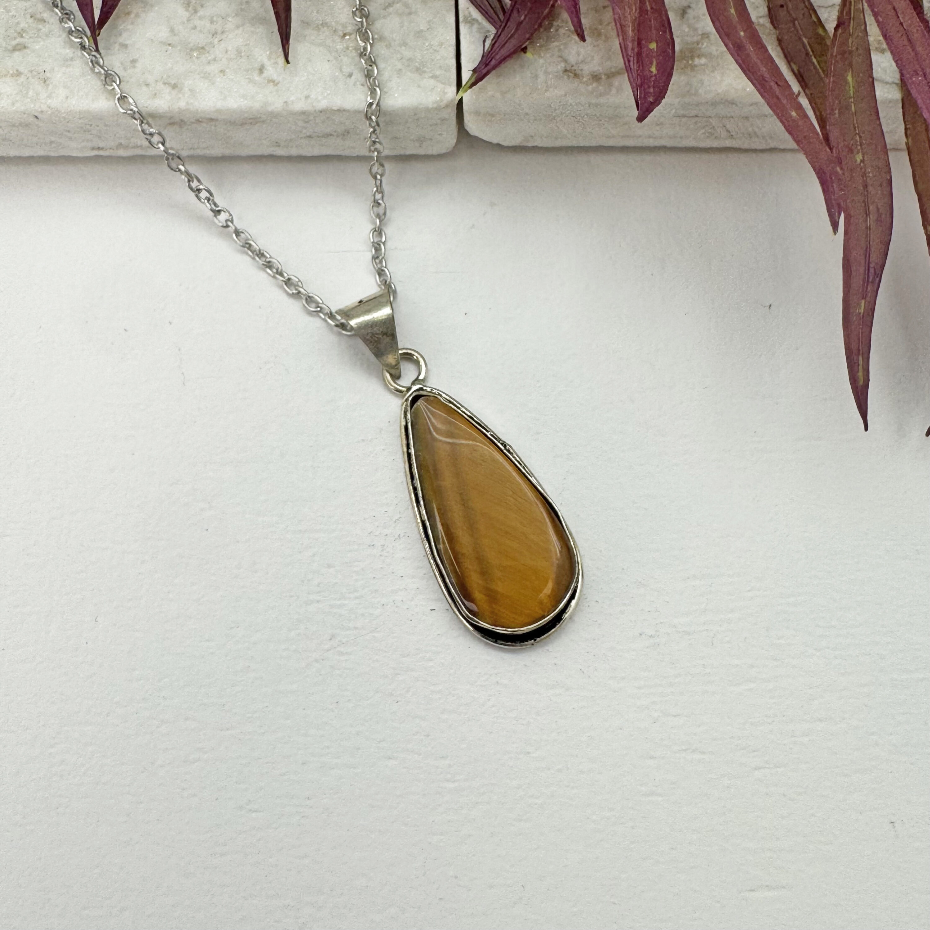 Kashi Semiprecious Large Stone Necklace - Tigereye