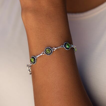 Tanvi Silver Link Bracelet - Prehnite Circles