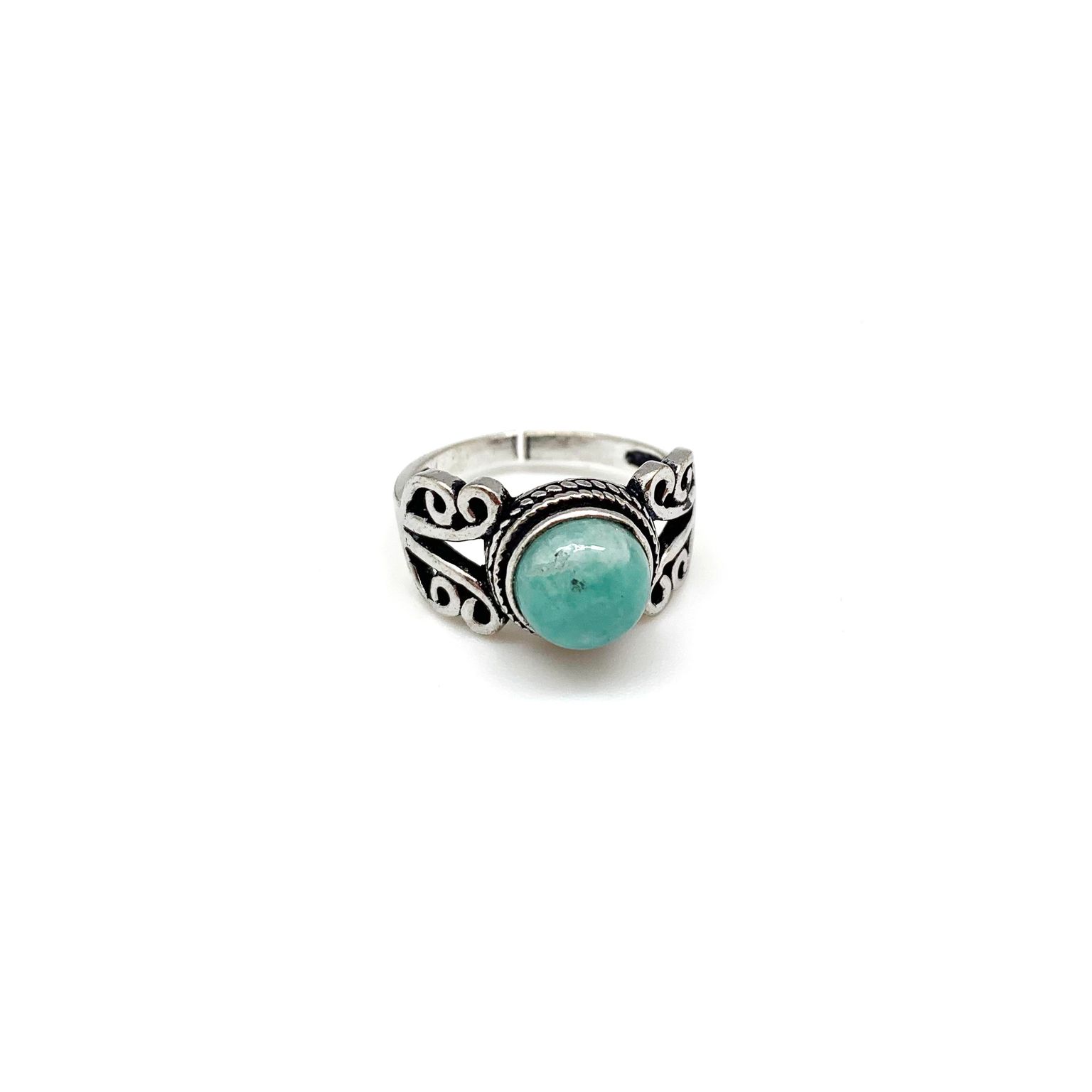 Tanvi Collection Ring - Silver Circle with Amazonite