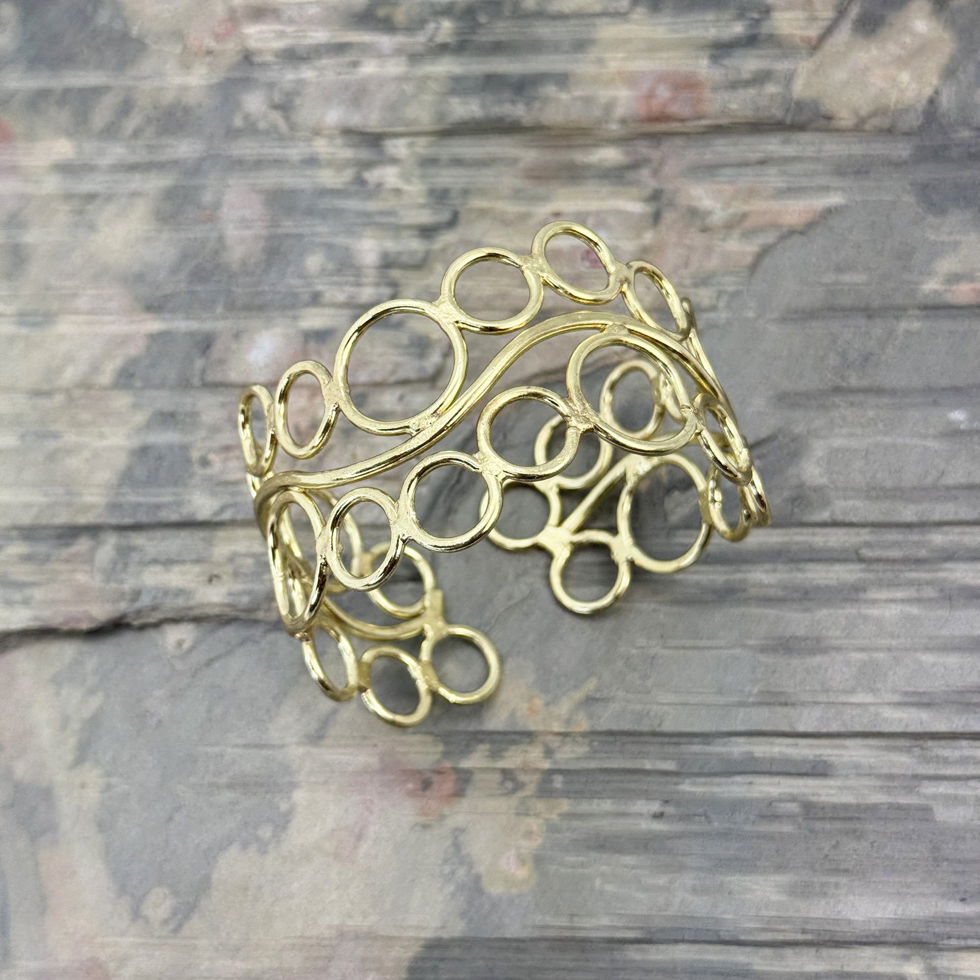 Handcrafted Gold Circle Link Wire Cuff Bracelet